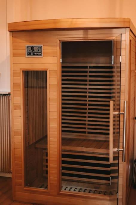 Ultimate Comfort ! Jacuzzi & Sauna. เบอซองซง ภายนอก รูปภาพ